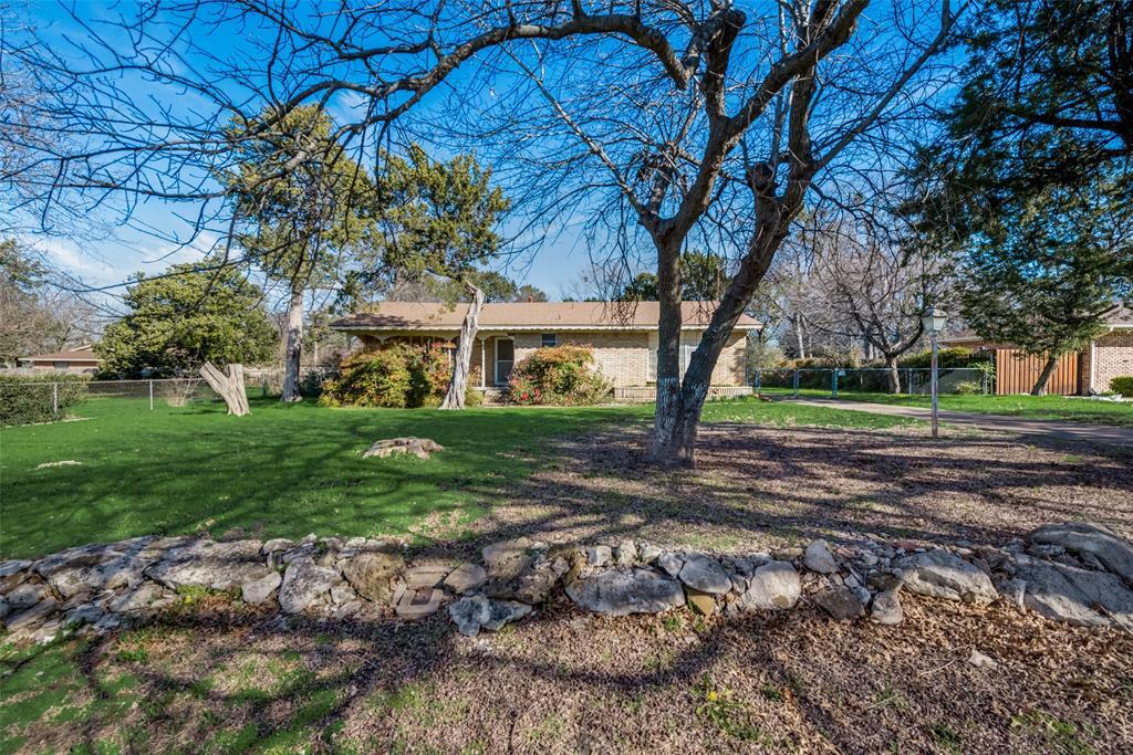 Property Photo: 523 Frank Keasler Boulevard TX 75116