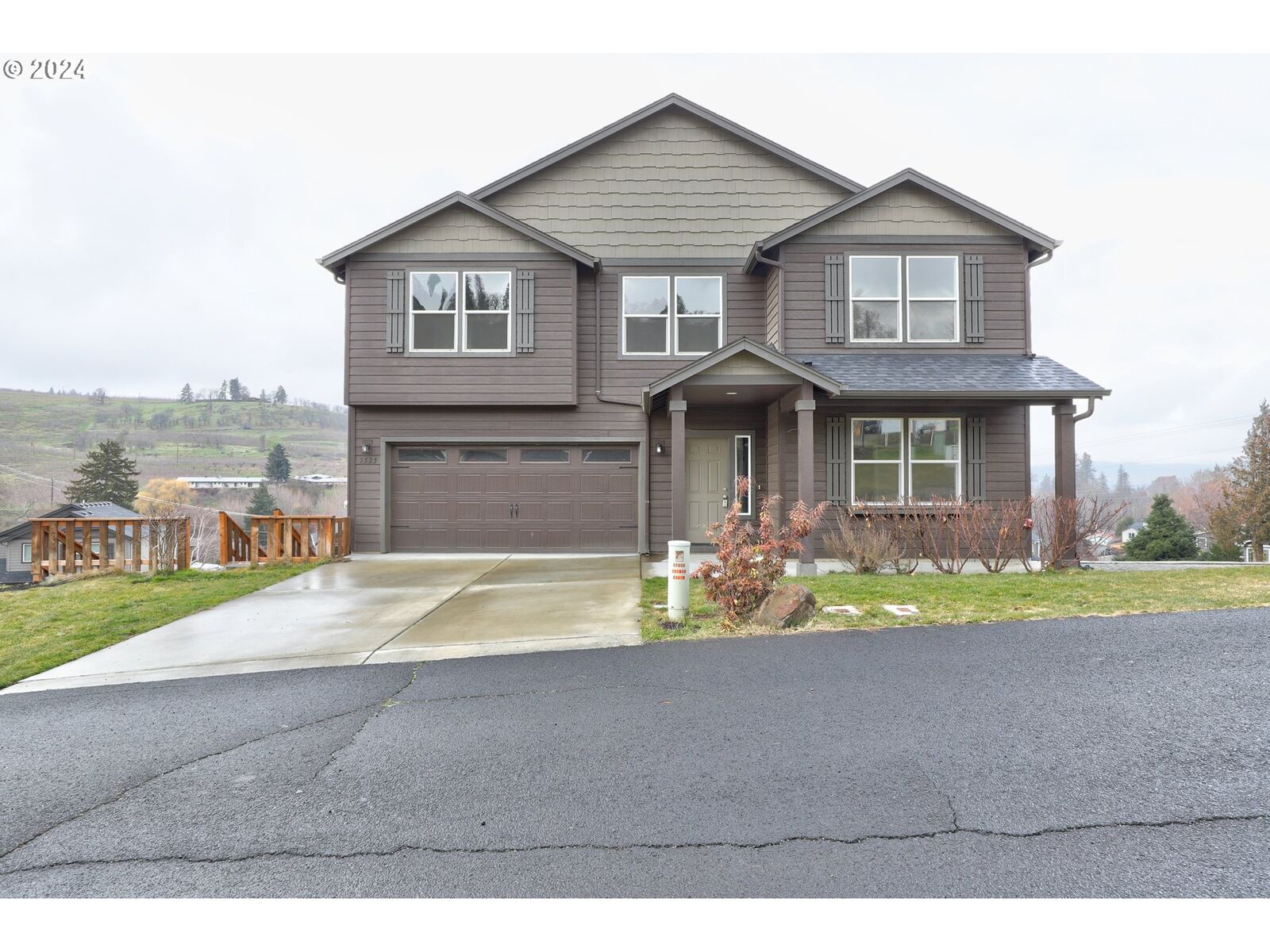 Property Photo: 2525 Denton St OR 97058