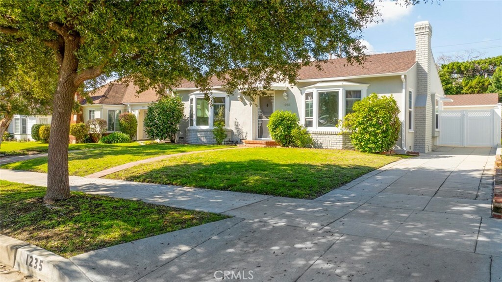 Property Photo:  1235 Cleveland Road  CA 91202 