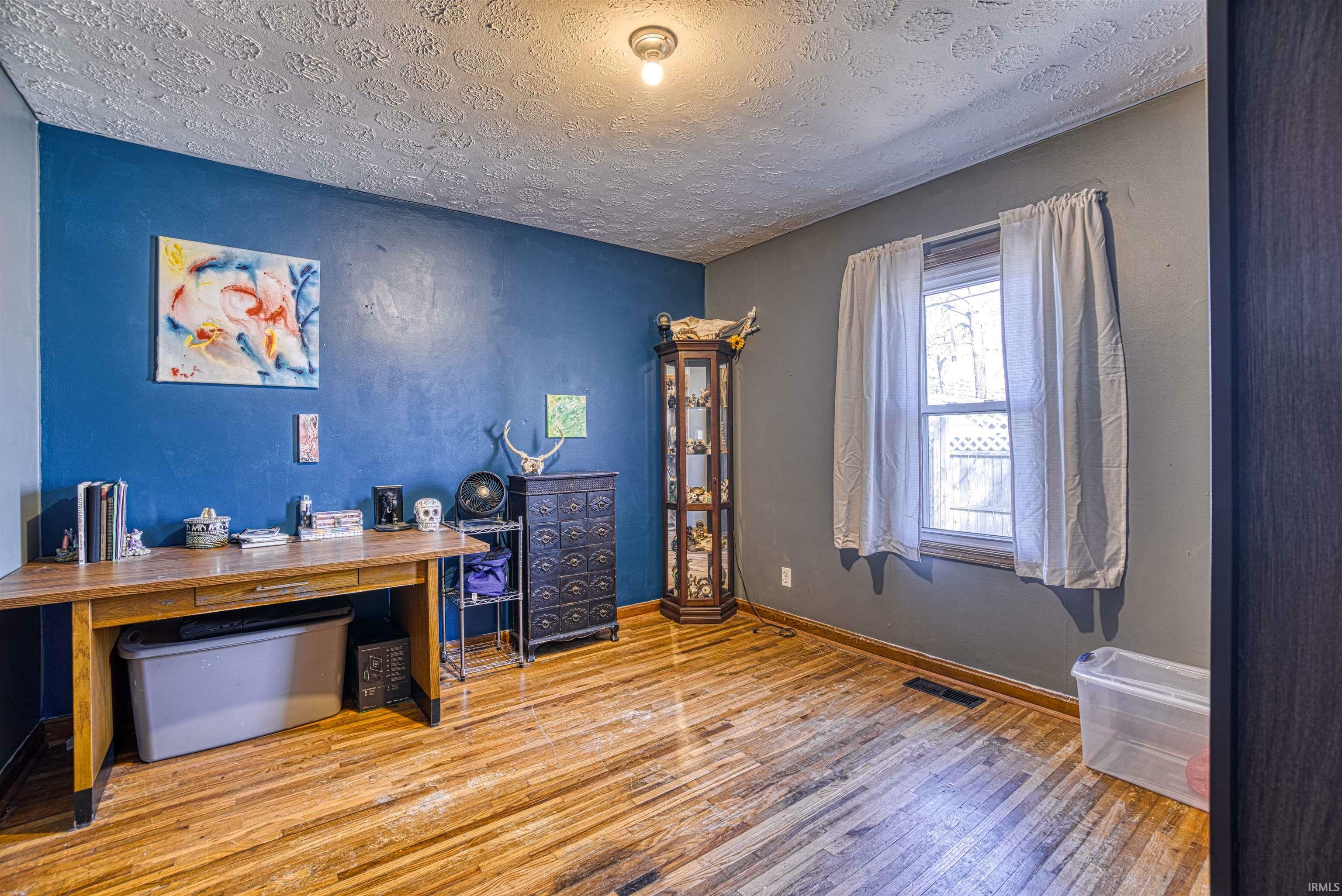 Property Photo:  2062 Cass Avenue  IN 47714 