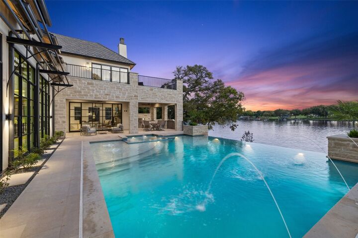 Property Photo: 559 Crestwood Drive TX 78639