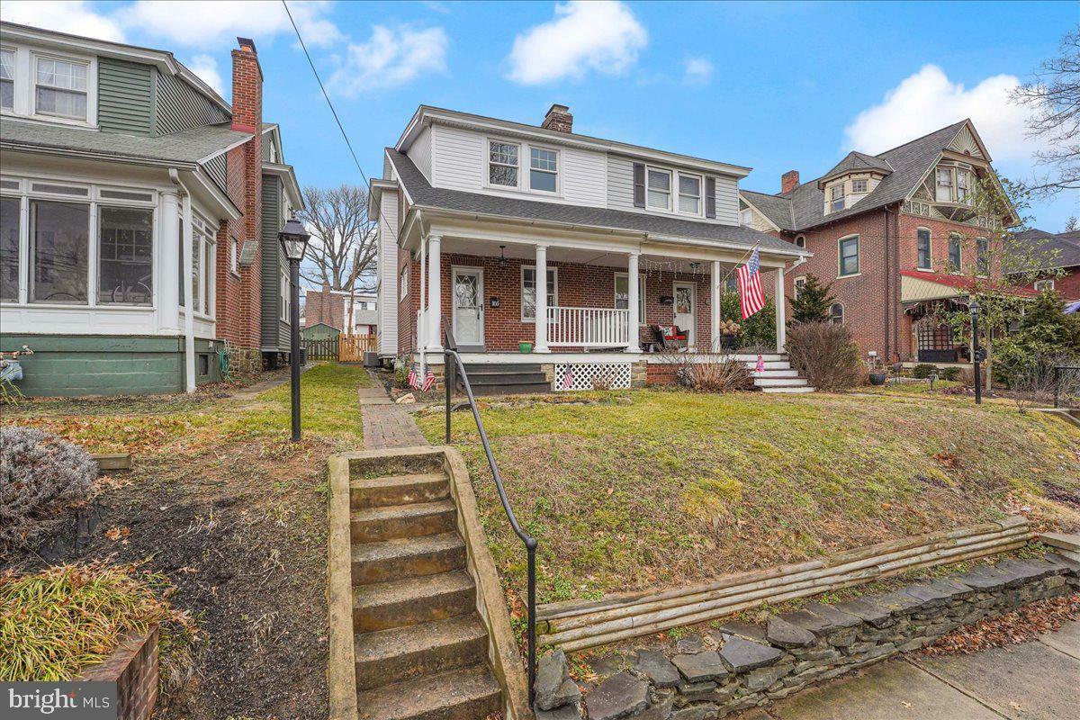 Property Photo: 105 E 6th Street PA 19063