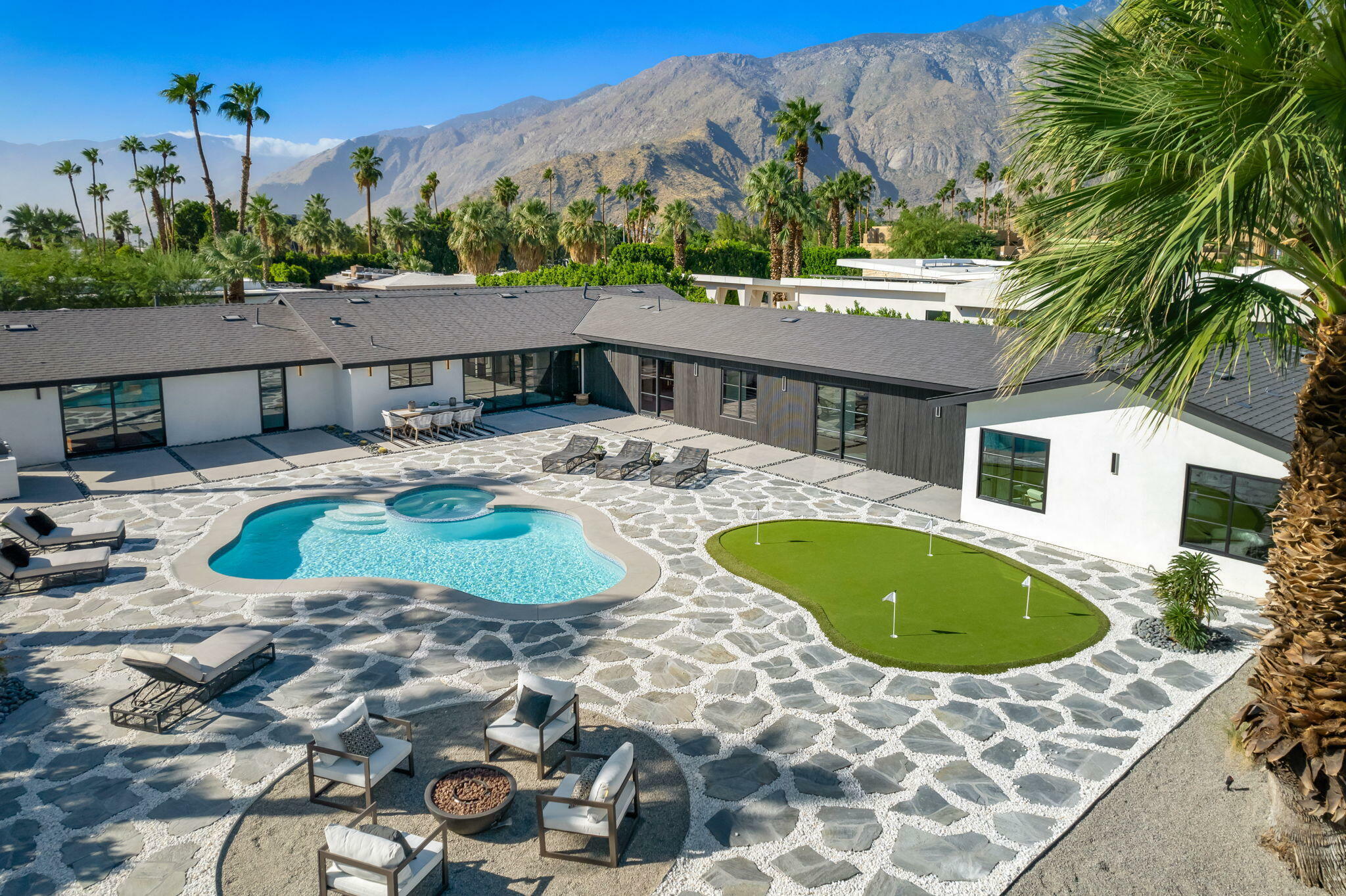 538 E Miraleste Court  Palm Springs CA 92262 photo