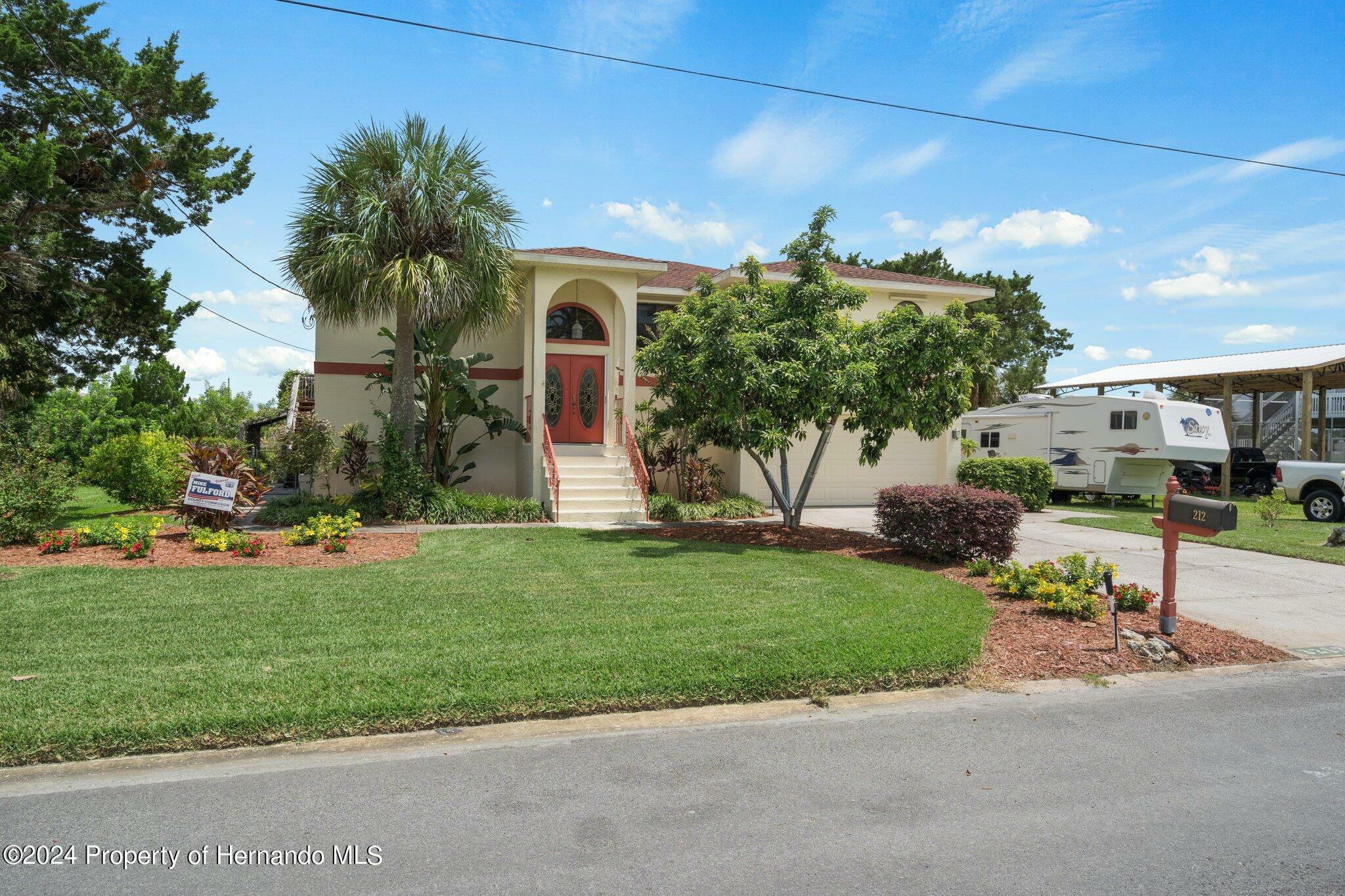 Property Photo: 3212 Hibiscus Drive FL 34607