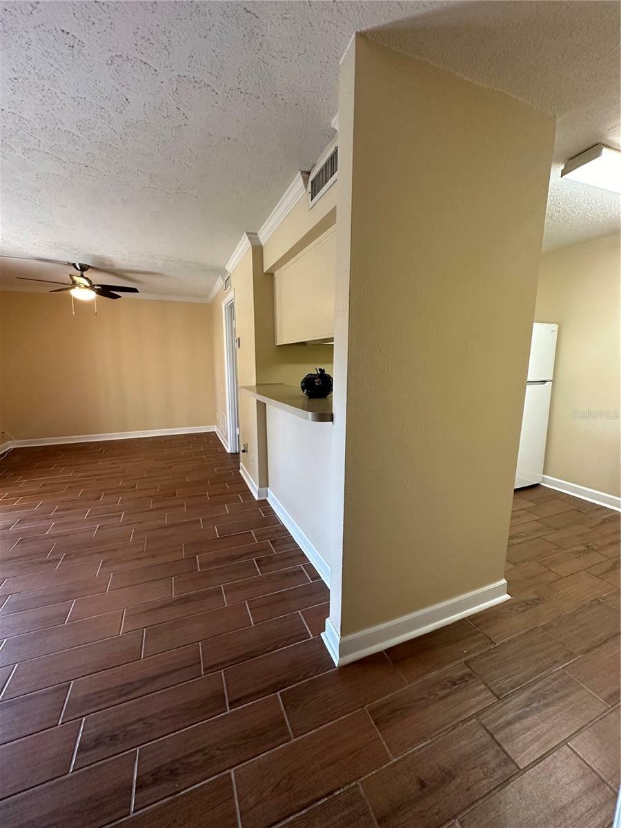 Property Photo: 435 Wymore Road 106 FL 32714