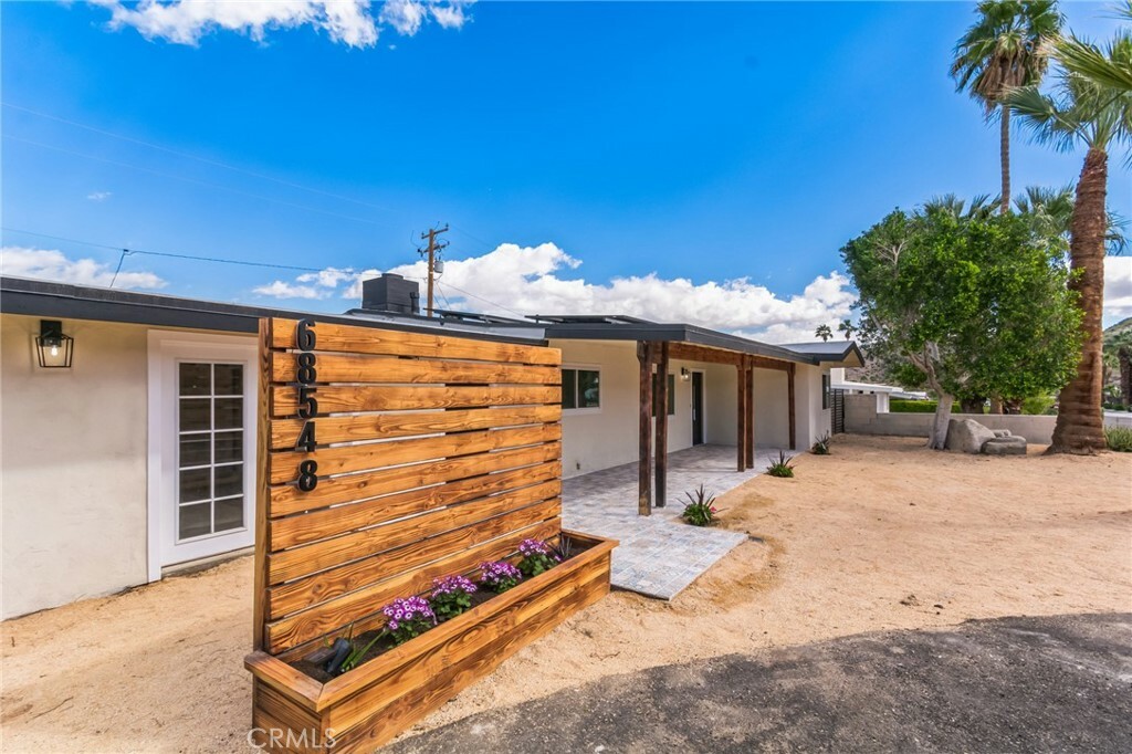 Property Photo:  68548 Iroquois Street  CA 92234 