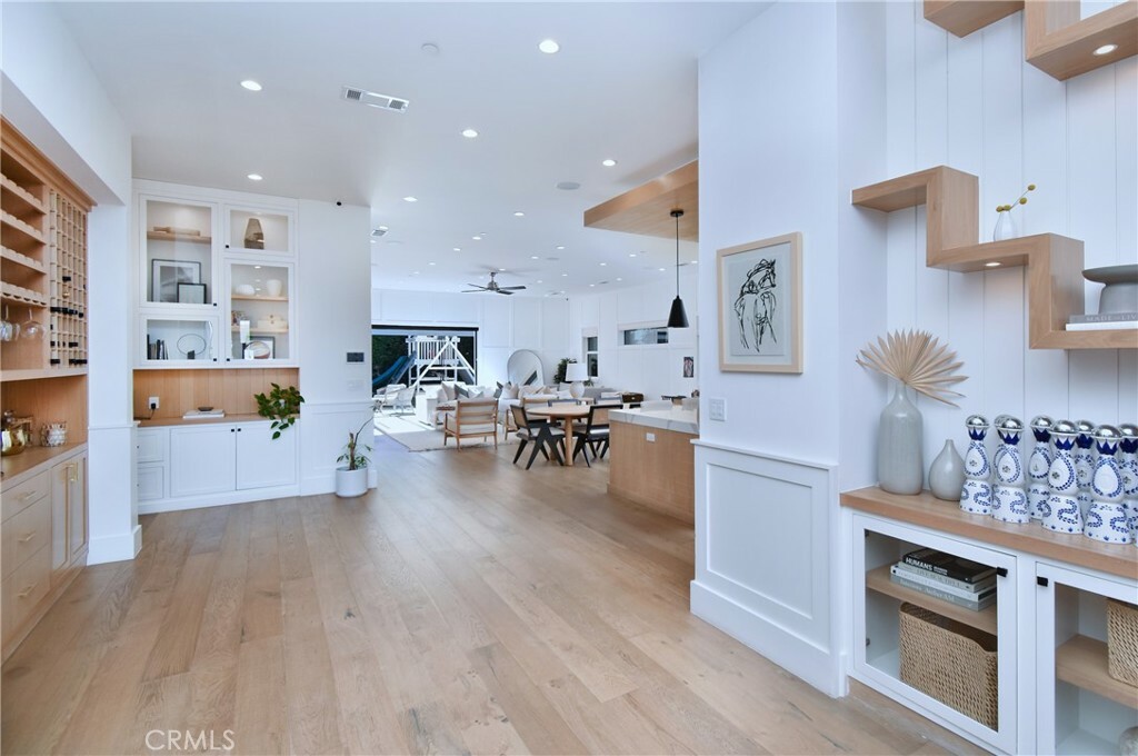Property Photo: 12138 Hartsook Street CA 91607