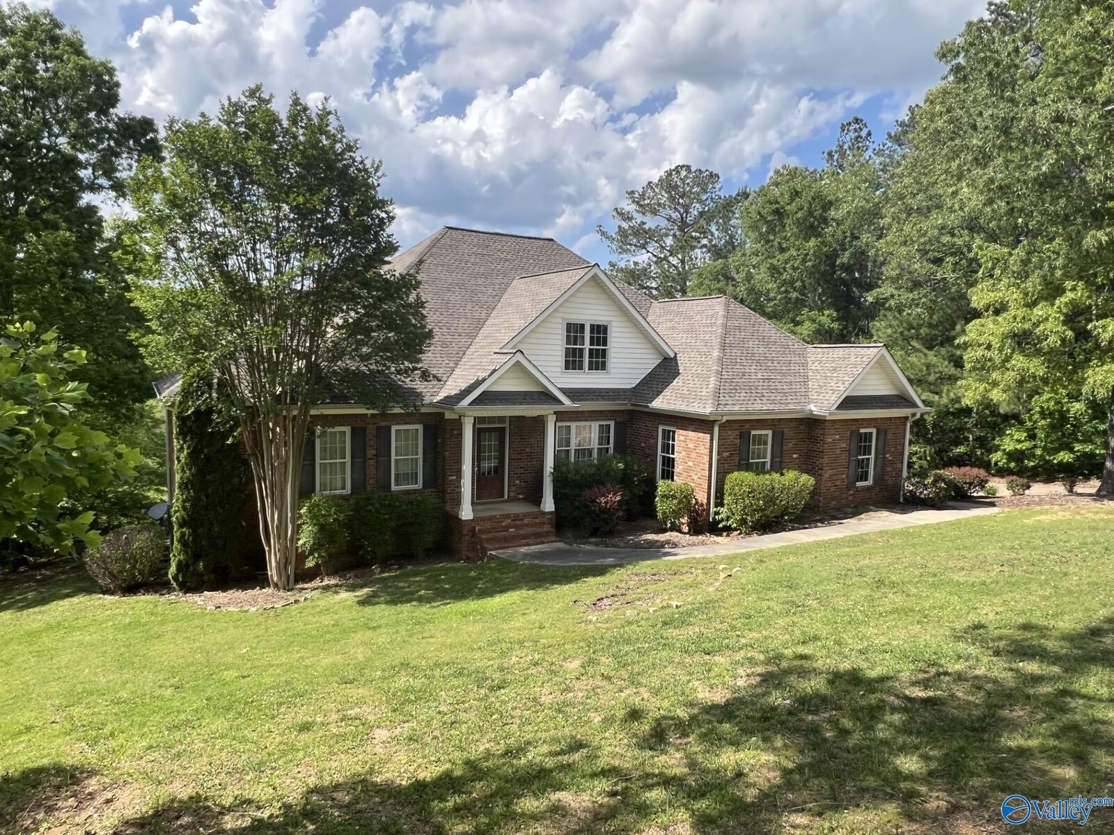 Property Photo:  248 Woodmont Drive  AL 35175 