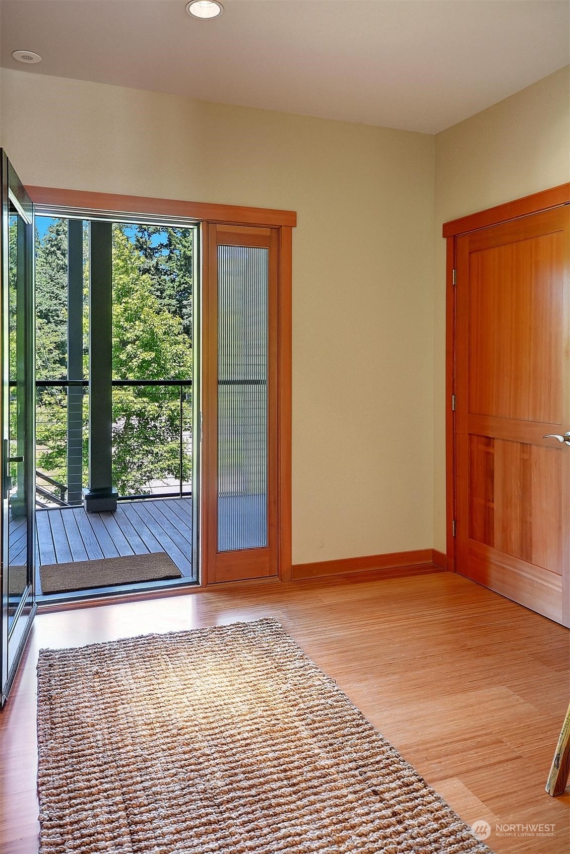 Property Photo: 610 Vineyard Lane A302 WA 98110