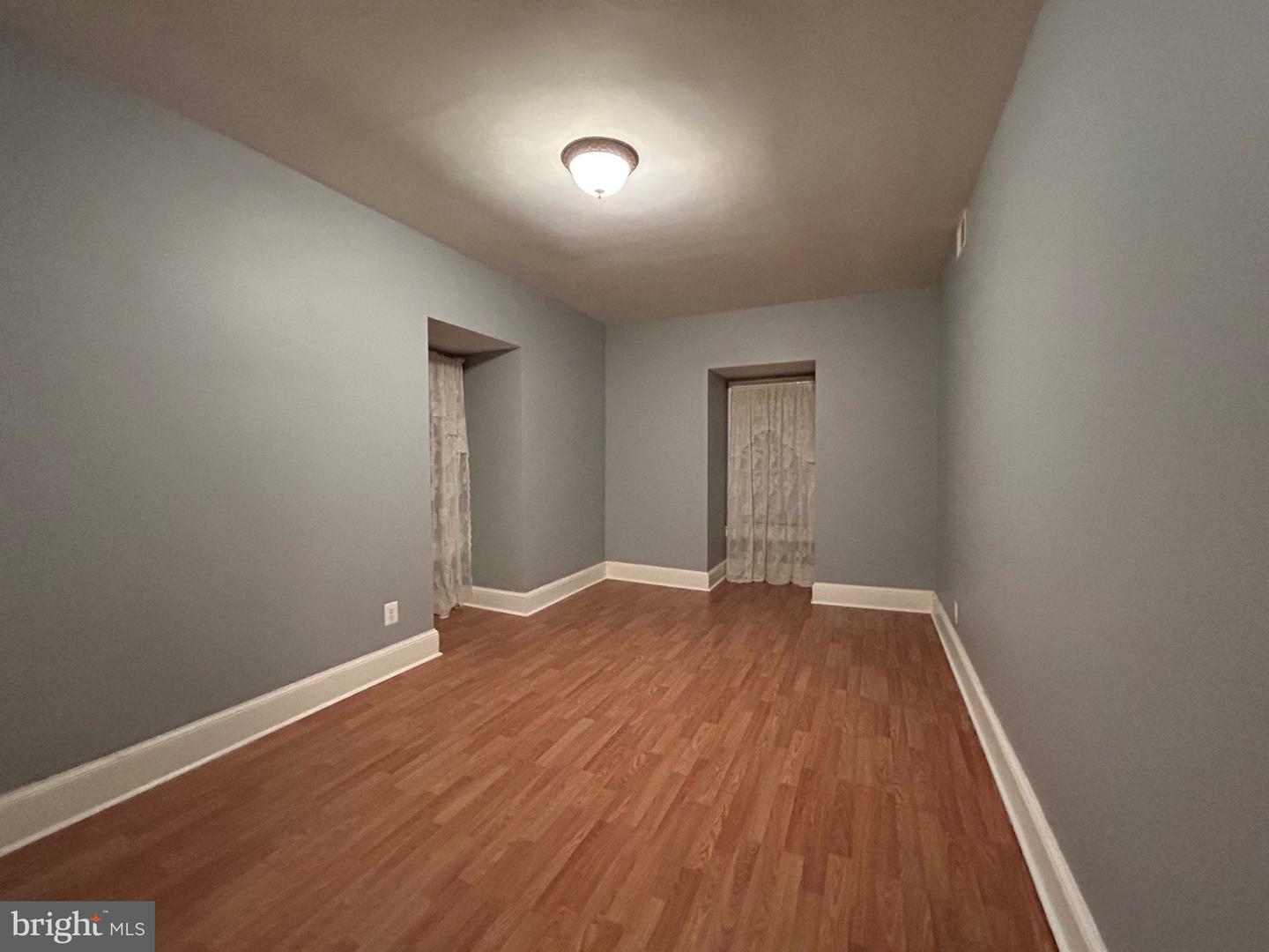 Property Photo:  501 W King Street 5  WV 25401 