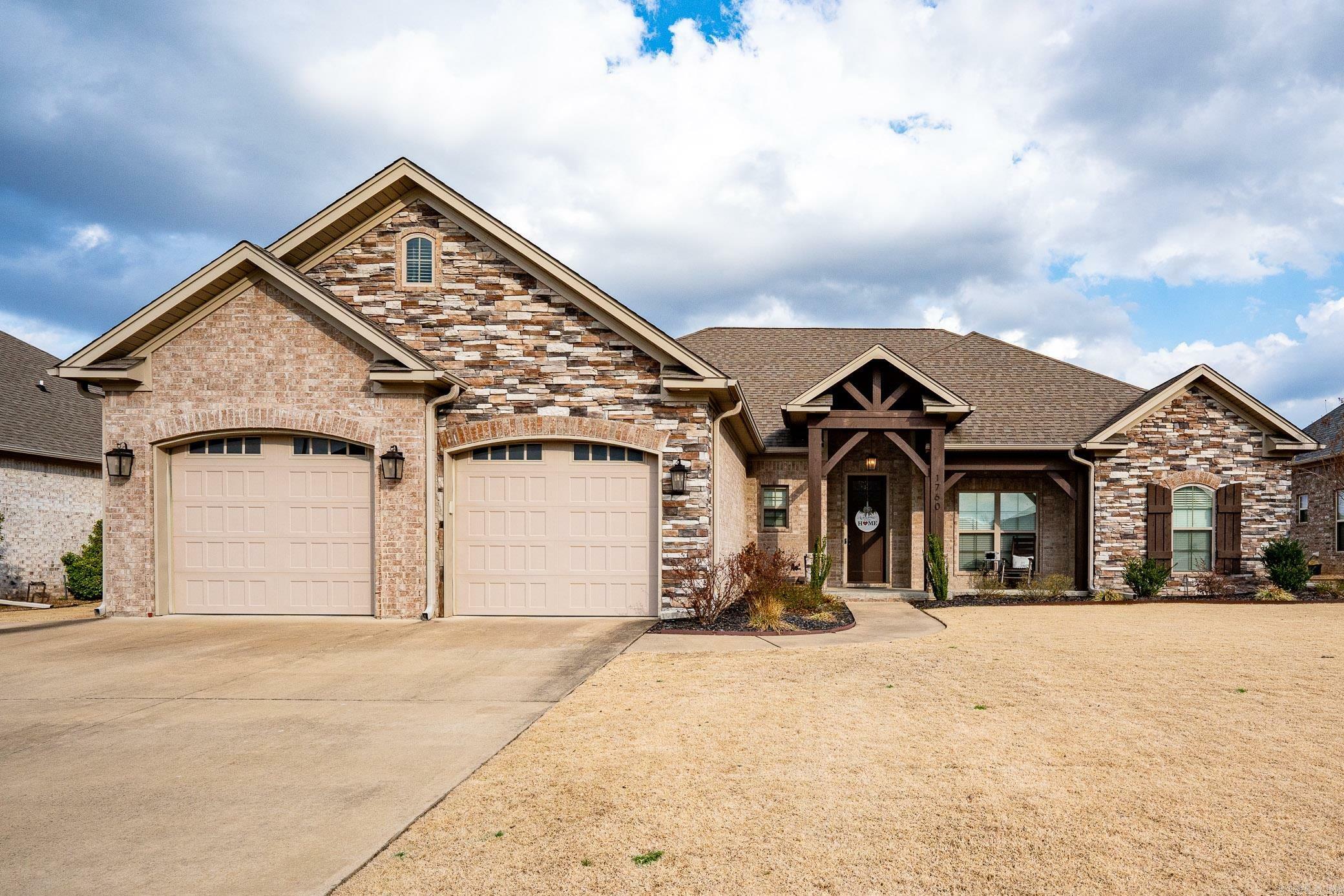 Property Photo:  1760 Pecan Creek Drive  AR 72034 