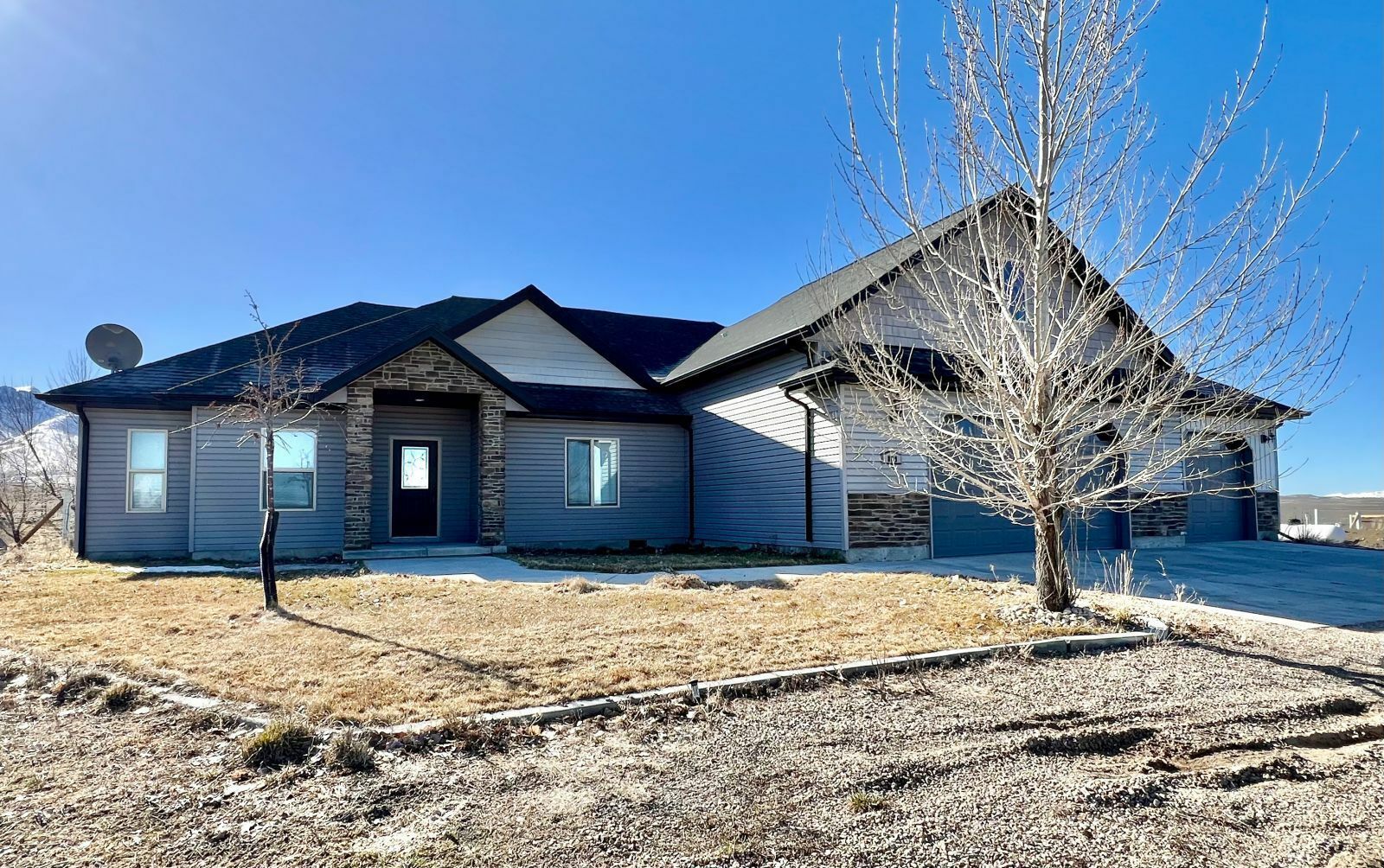 Property Photo:  888 Black Oak Drive  NV 89815 