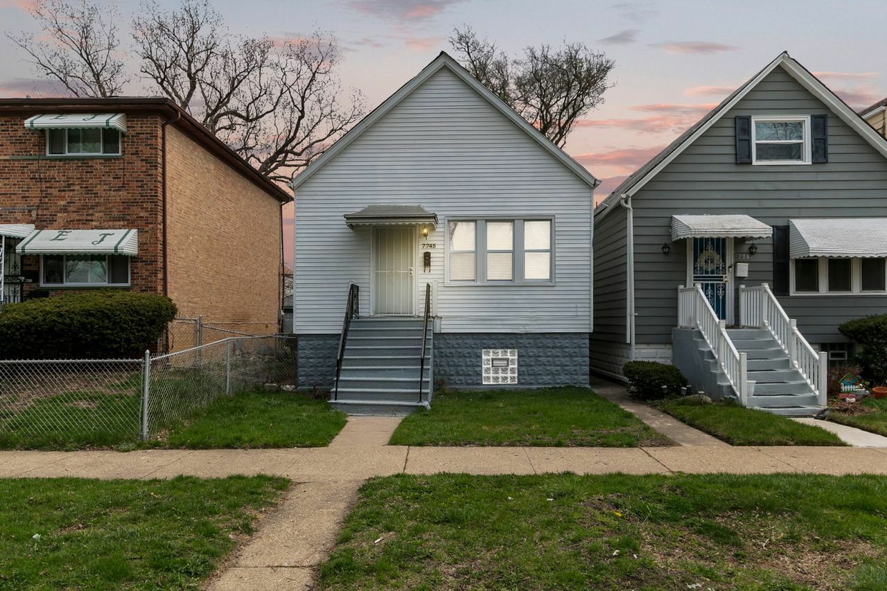 Property Photo: 7745 S Dobson Avenue IL 60619