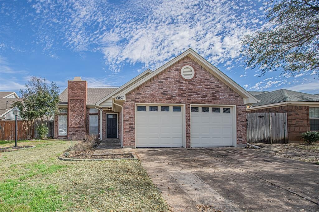 Photo de la propriété:  6857 Prairie Hill Road N  TX 76131 