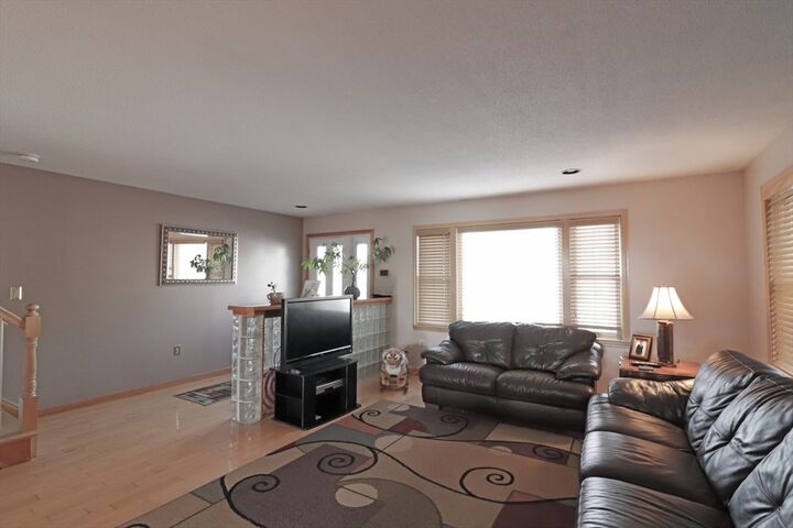 Property Photo:  465 Fellsway East 465  MA 02148 