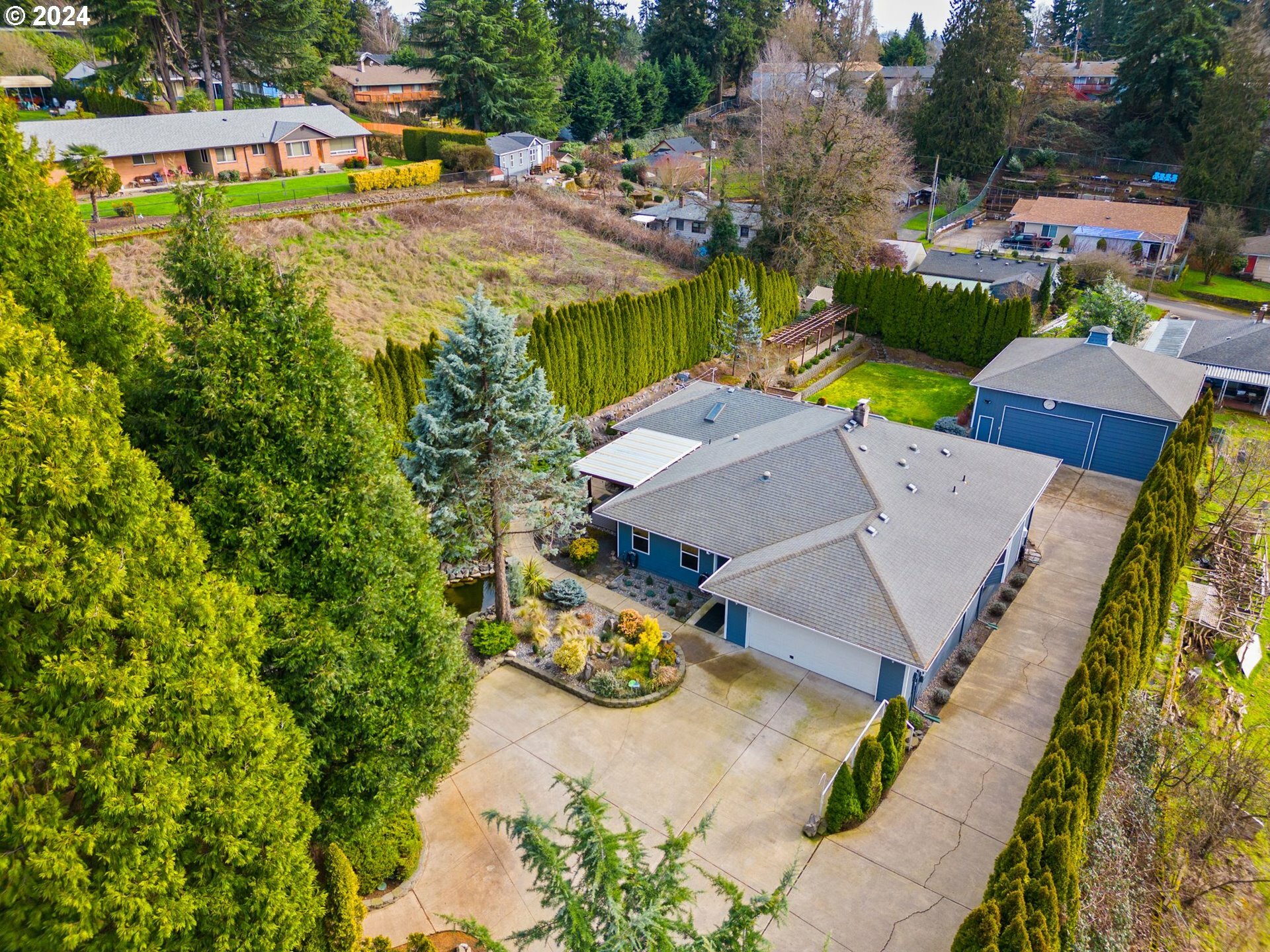 Property Photo:  1101 NE 68th St  WA 98665 