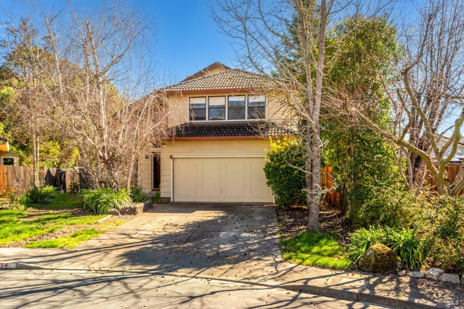 Property Photo:  734 Placer Court  CA 95401 