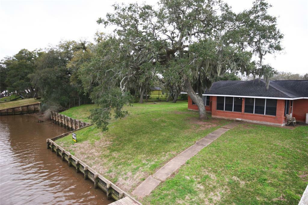 Property Photo:  6312 County Road 659  TX 77422 
