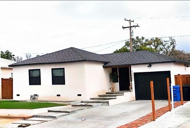 Property Photo:  13941 Chestnut Street  CA 90605 