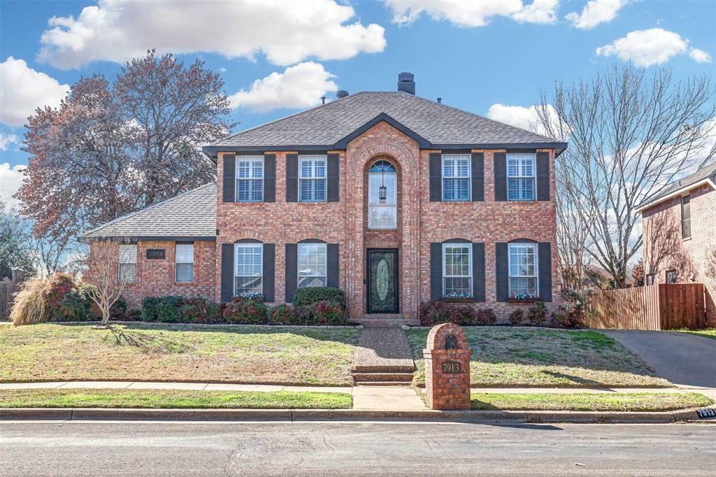 Property Photo: 7913 Arlie Lane TX 76182
