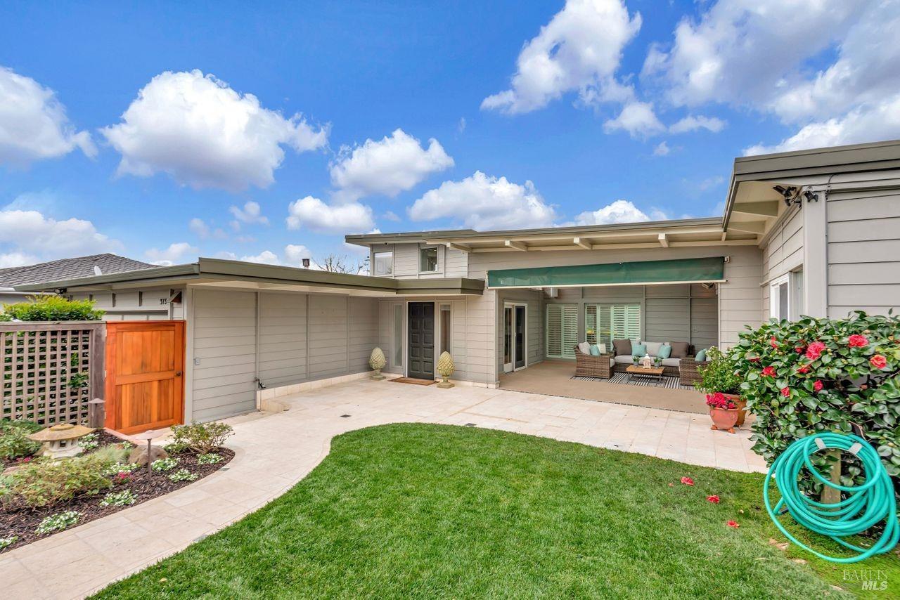 Property Photo:  313 Richardson Drive  CA 94941 