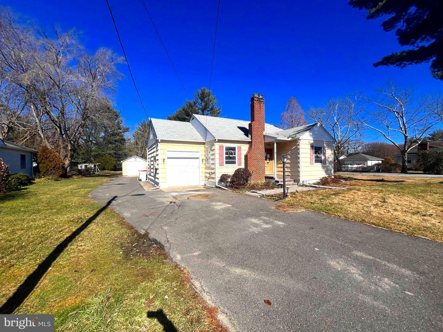 Property Photo:  1862 Washington Avenue  NJ 08361 