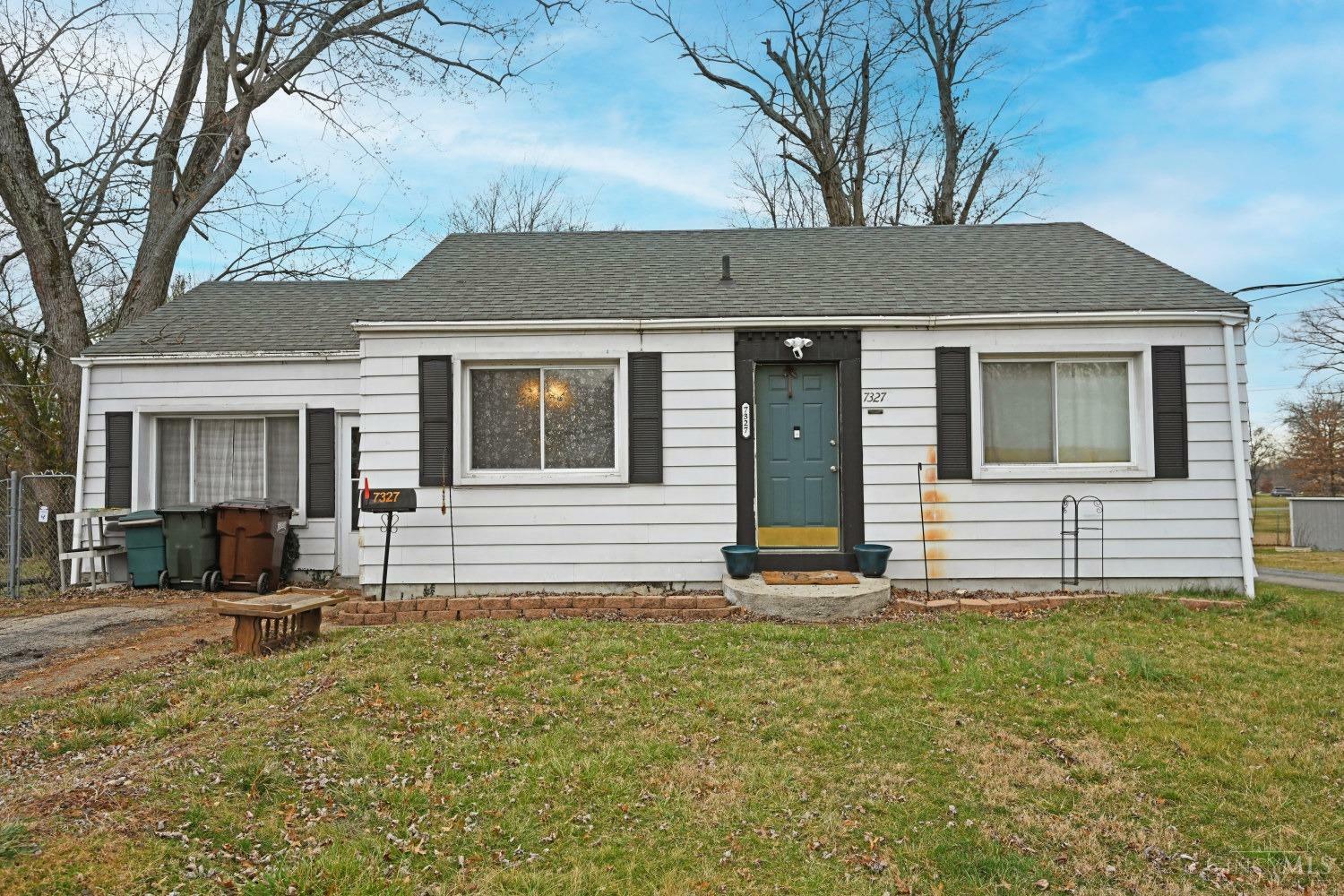 Property Photo: 7327 Forest Avenue OH 45231