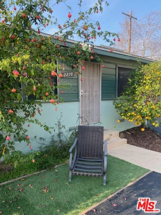 Property Photo:  2078  S Carmelina Ave  CA 90064 