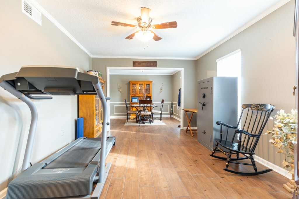 Property Photo:  1004 Clement Road  AR 72301 