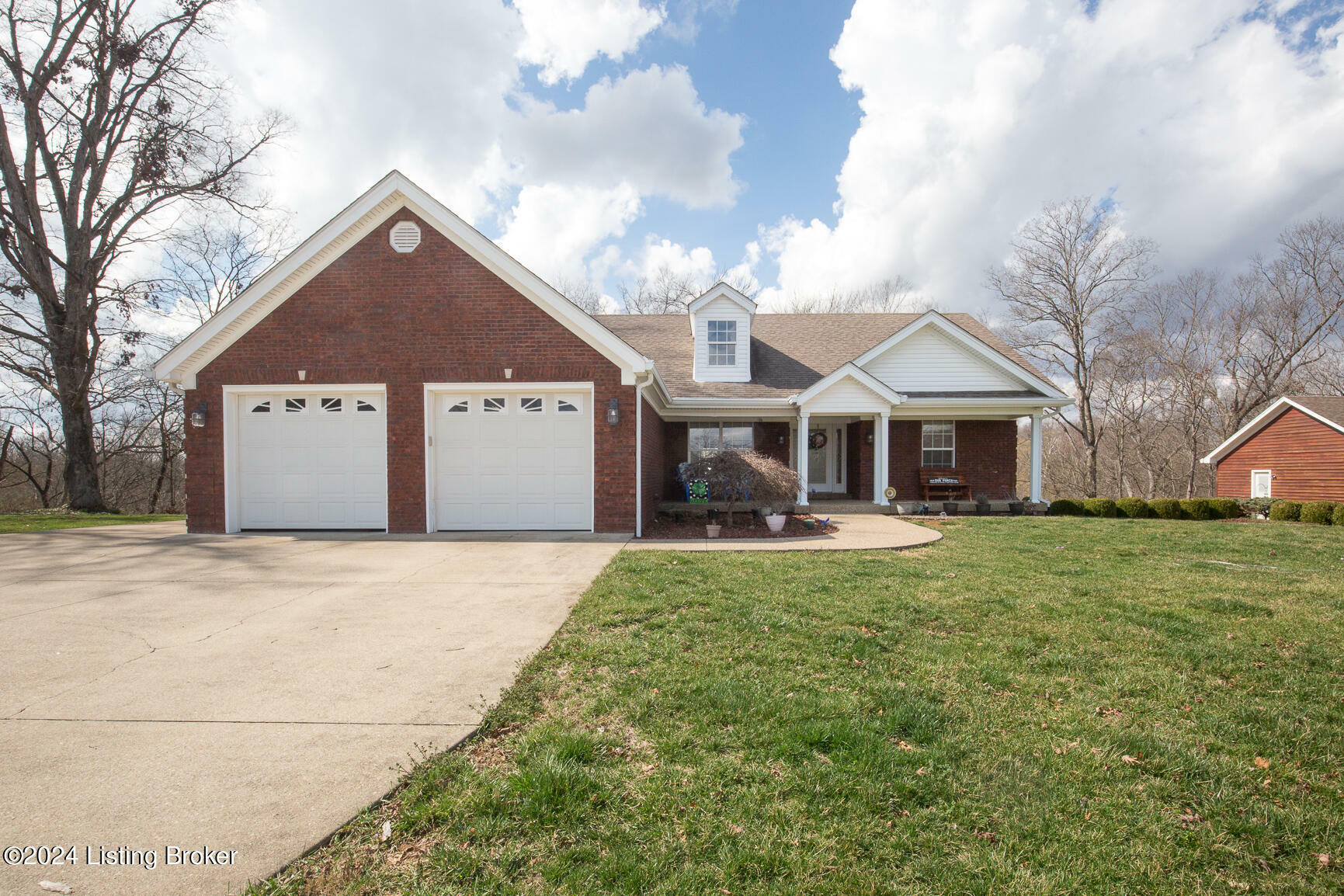 Property Photo:  385 Overlook Estates Dr  KY 40165 