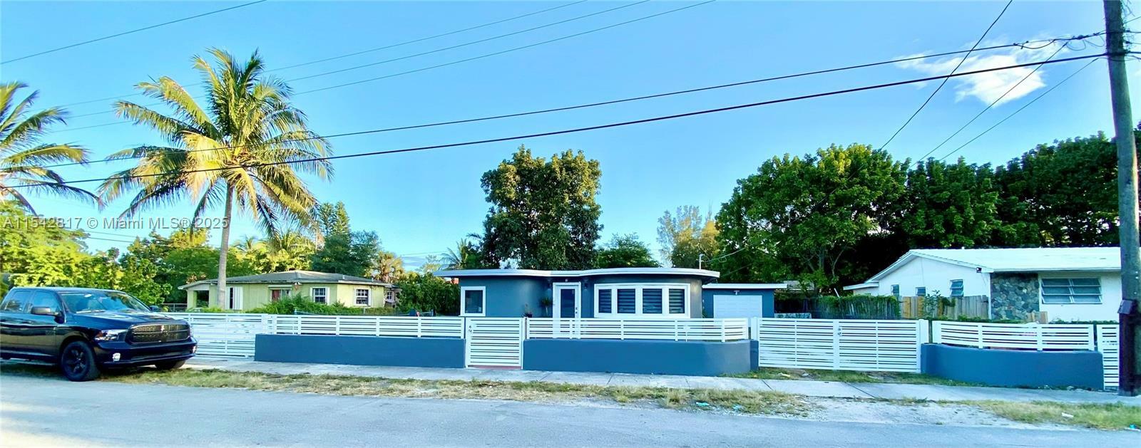 340 NE 170th St  North Miami Beach FL 33162 photo