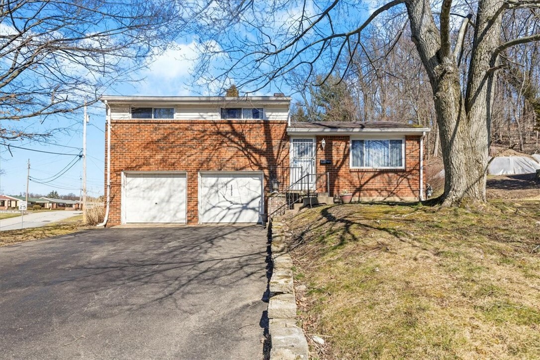 Property Photo:  13733 Ormsby Drive  PA 15642 