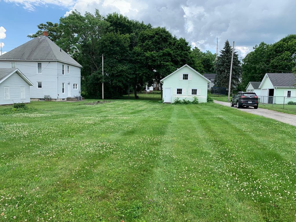 Property Photo: 115 E Washington St OH 44805