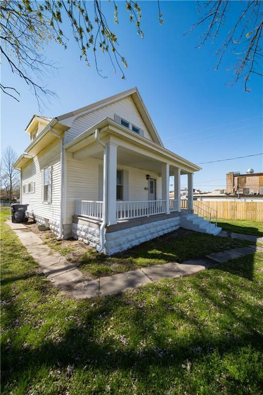 Property Photo:  116 W Marshall Street  MO 65351 