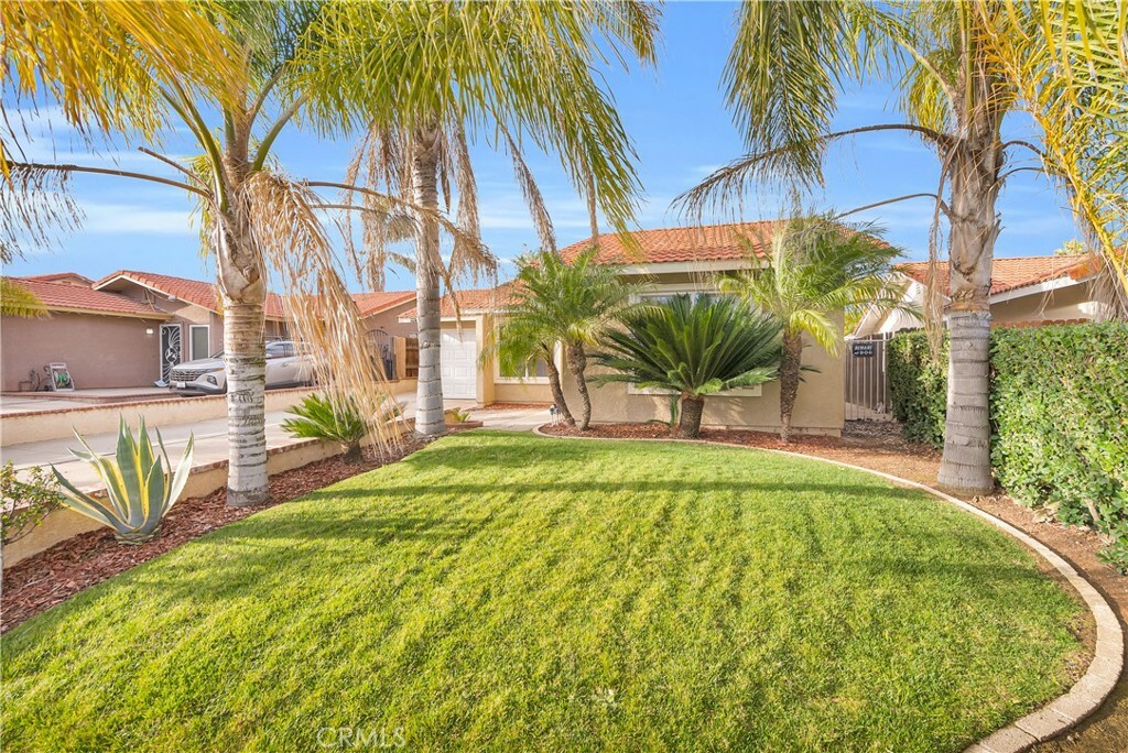 Property Photo:  25650 Felicia Avenue  CA 92586 