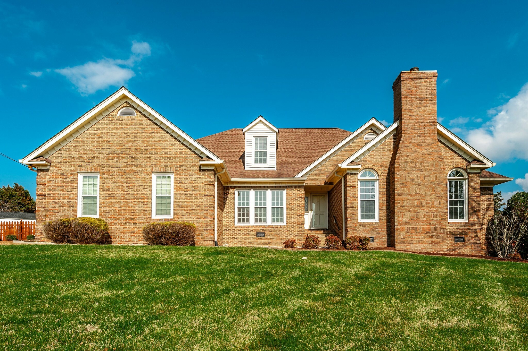 Property Photo:  124 Governors Point Blvd  TN 37075 