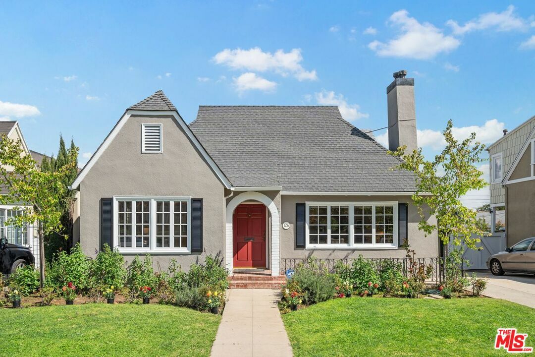 126  S Arden Blvd  Los Angeles CA 90004 photo