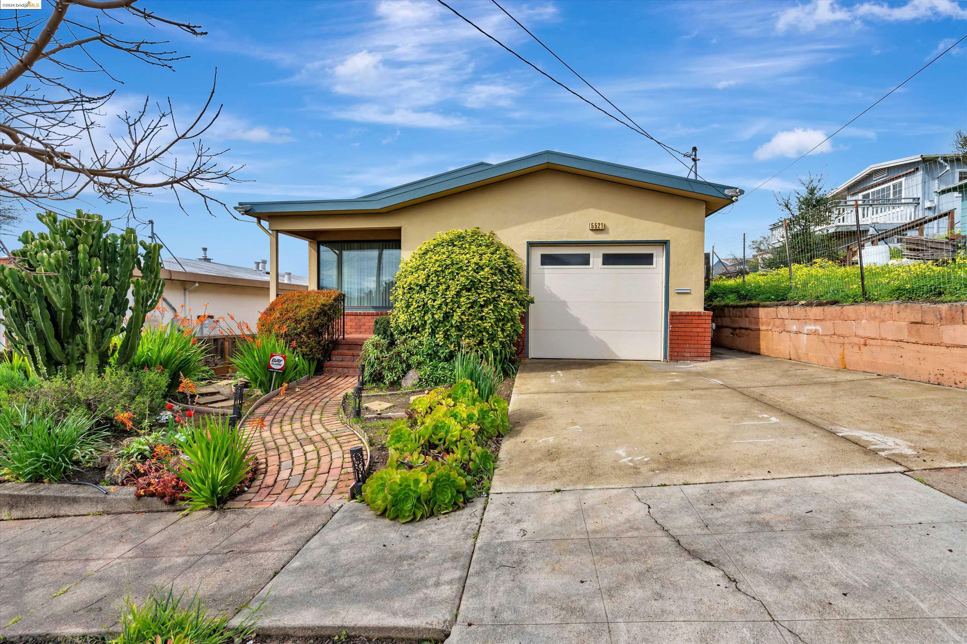 Property Photo:  5521 Sutter Ave  CA 94804 
