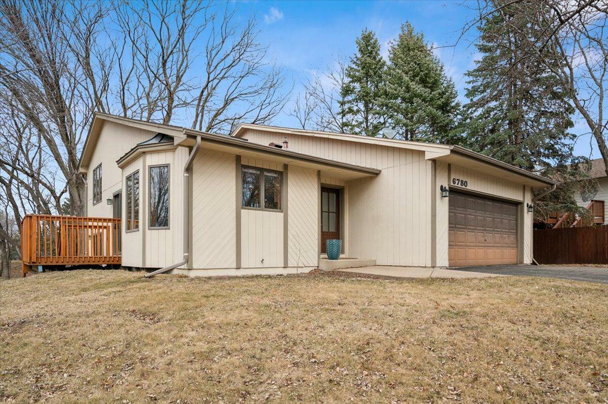 Property Photo: 6780 Vermar Terrace MN 55346