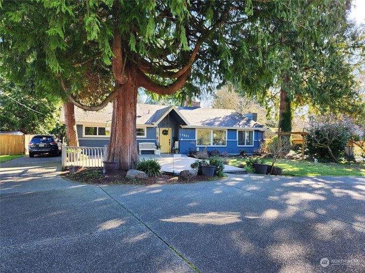 Property Photo:  17507 64th Avenue W  WA 98037 