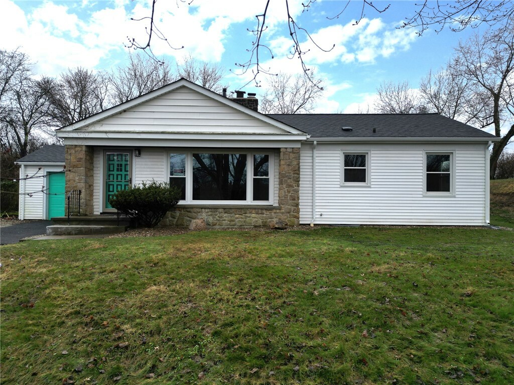 Property Photo:  4466 Northern Pike  PA 15146 