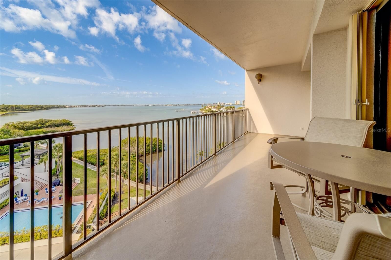 Property Photo:  8 Belleview Boulevard 605  FL 33756