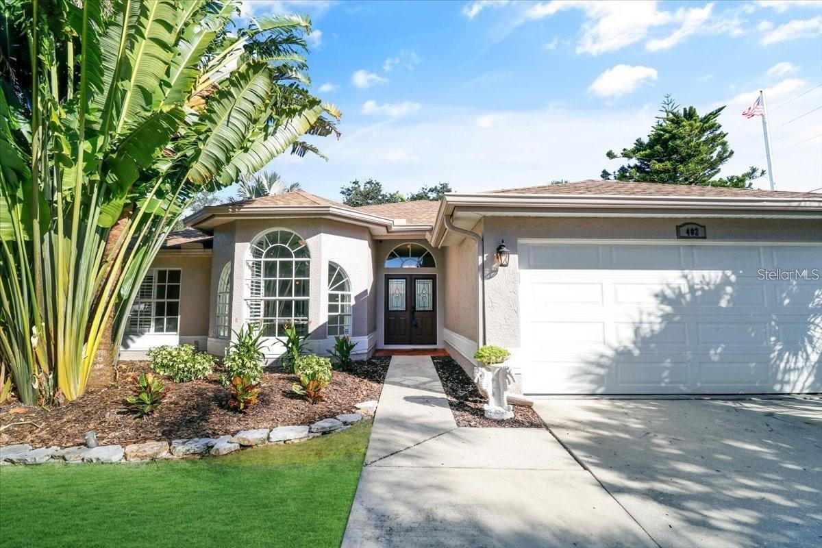 Property Photo: 402 Village Drive FL 34689