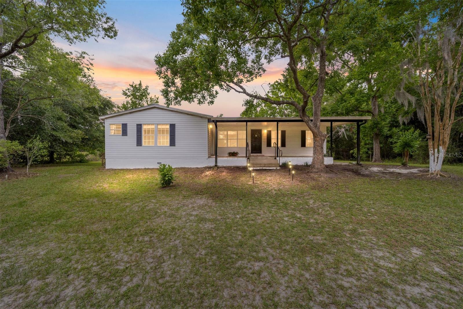 Property Photo:  29105 SW 30th Avenue  FL 32669 