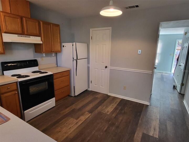 Property Photo: 3727 SW 28th Terrace 2 FL 32608