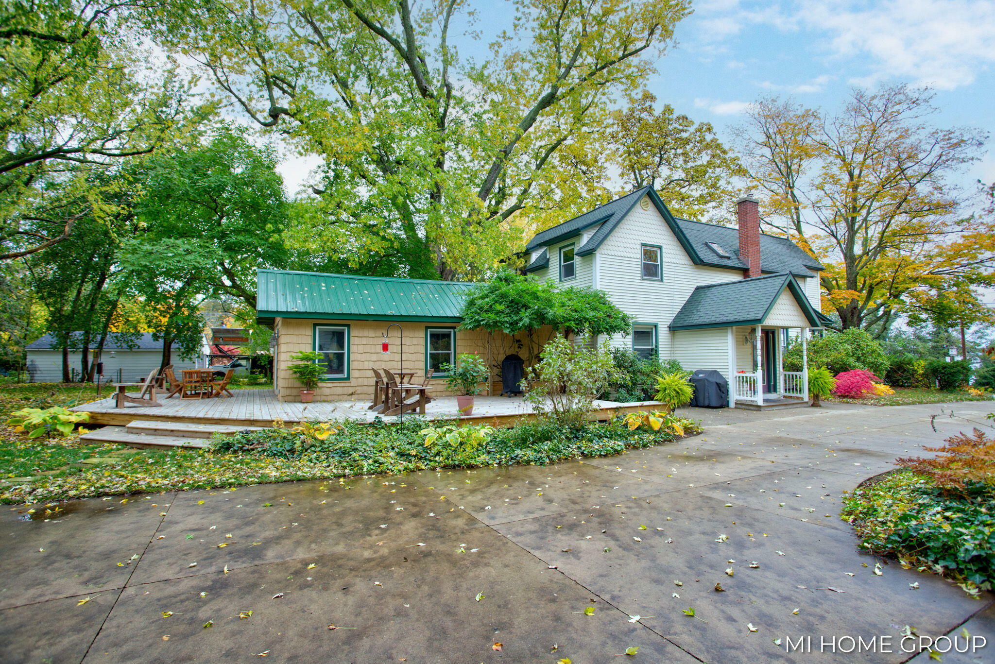 Property Photo:  1630 S Shore Drive  MI 49423 