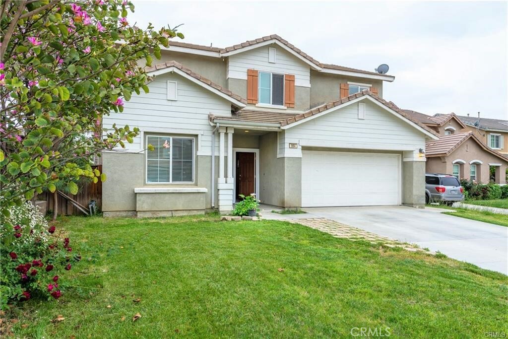 Property Photo:  864 Browning Court  CA 92583 