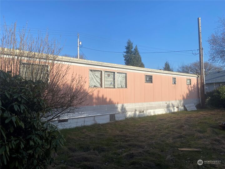 Property Photo: 817 Boulevard Road SE WA 98501