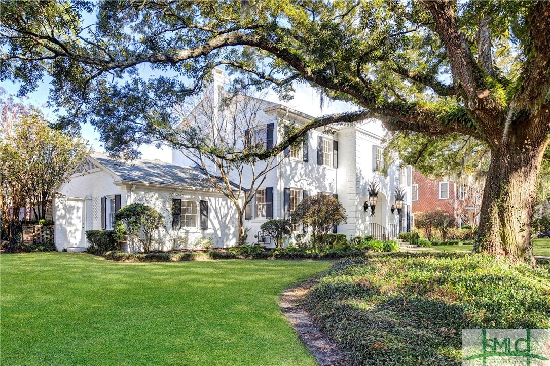 Property Photo: 710 Washington Avenue GA 31405
