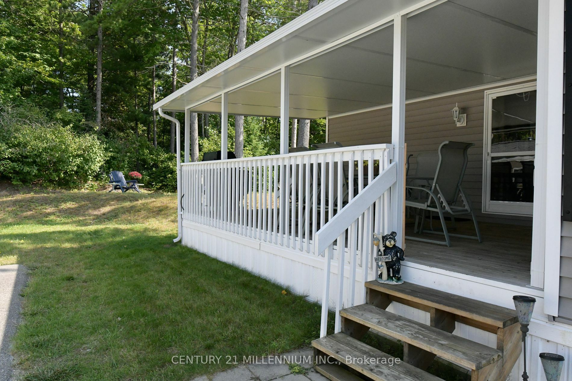 Property Photo:  89 Madawaska Tr  ON L9Z 1X7 